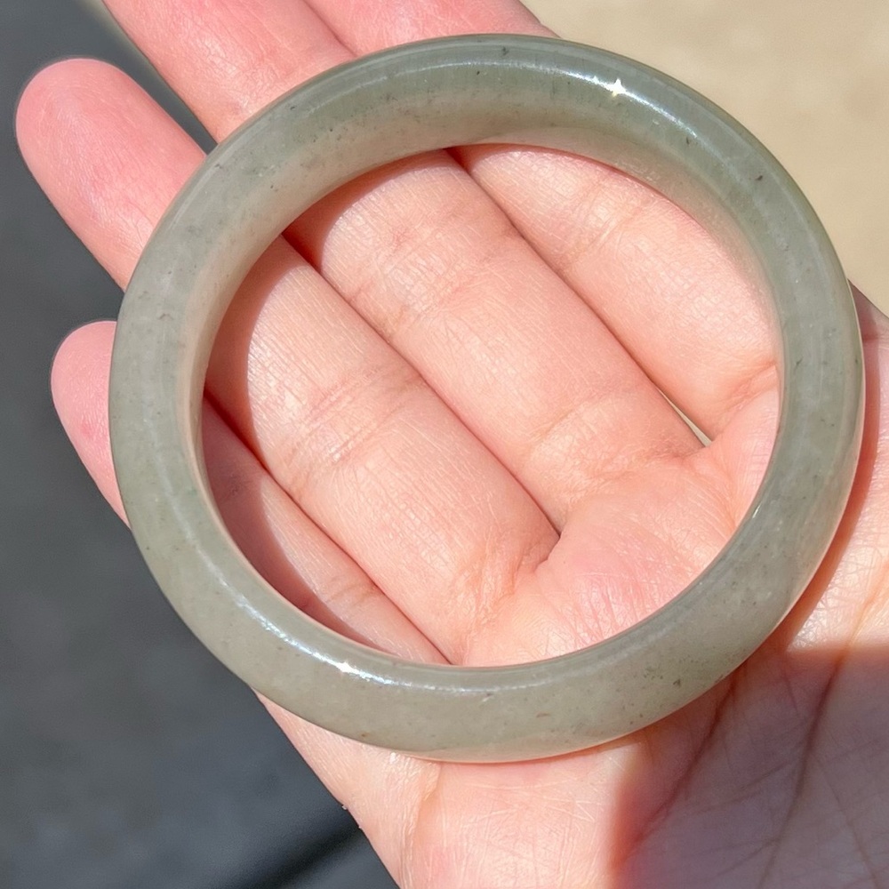 Light Green Jade Bangle